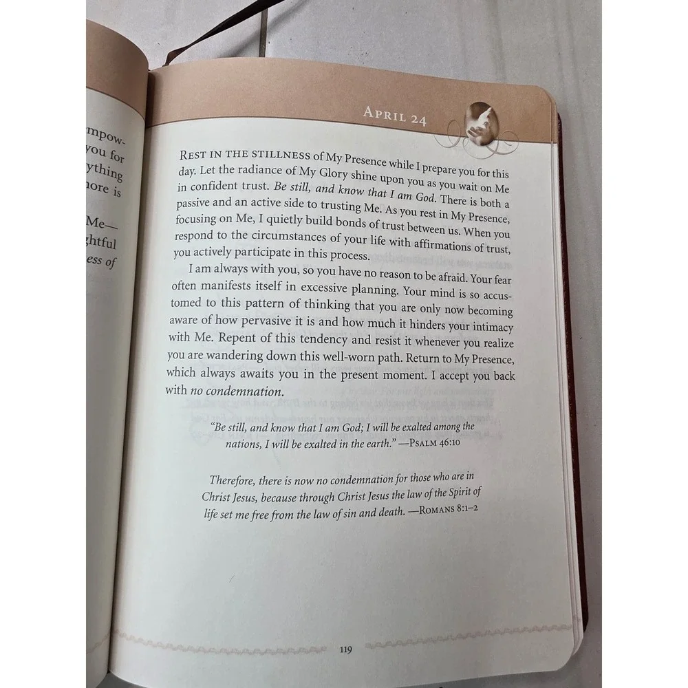 Jesus Calling 365 Day Devotional Sarah Young Brown‎ Faux Leather Deluxe Edition